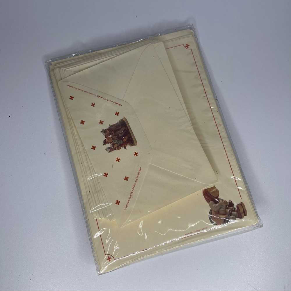 Vintage Hummels Stationary